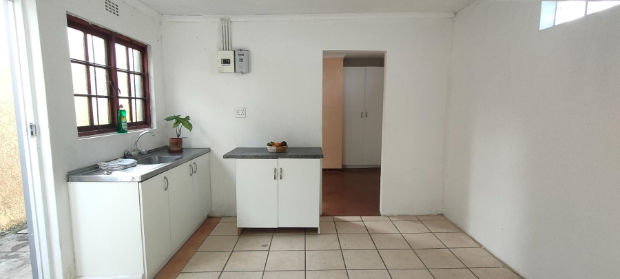 To Let 1 Bedroom Property for Rent in Ottery Western Cape